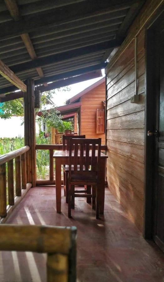 Nana Bungalows Ban Tan 外观 照片