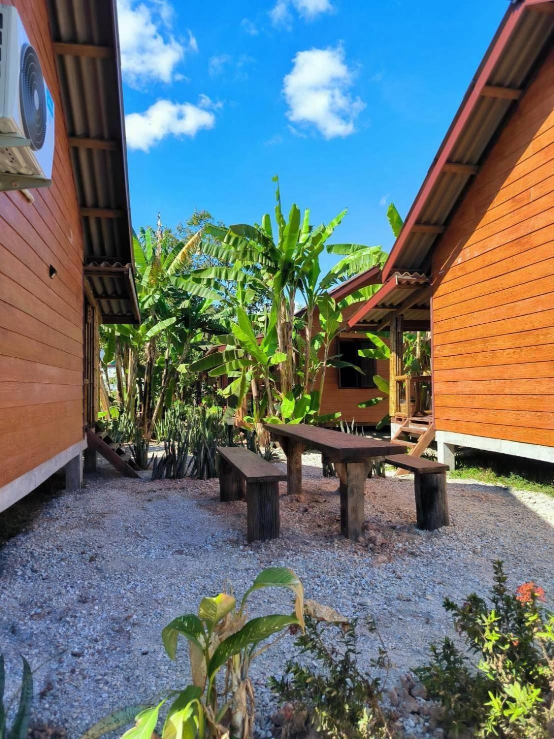 Nana Bungalows Ban Tan 外观 照片