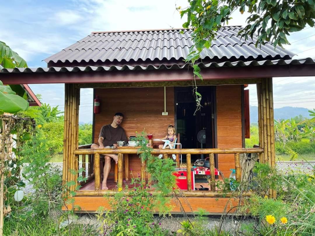 Nana Bungalows Ban Tan 客房 照片
